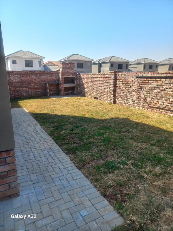 3 Bedroom Property for Sale in Waterval East North West